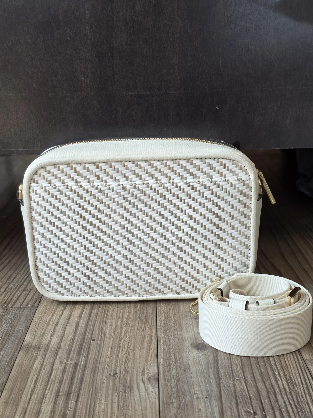 Kate Spade Oh Snap Straw Camera Bag